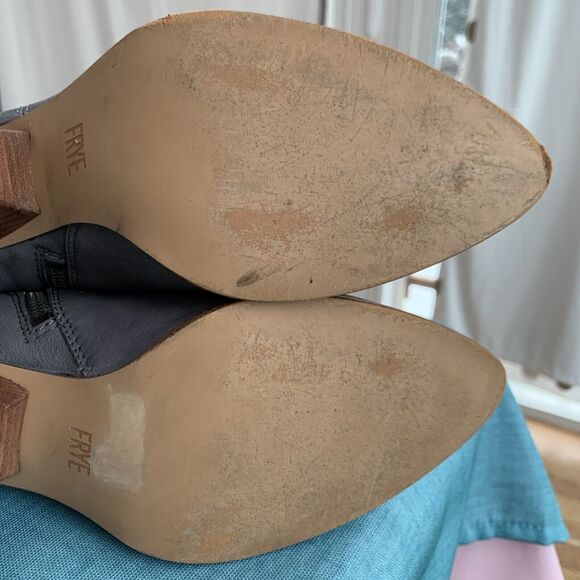 Frye Reina JEA Women Size 9.5 Gray Suede Leather Ankle Boot Zip 3471724 - Picture 14 of 14